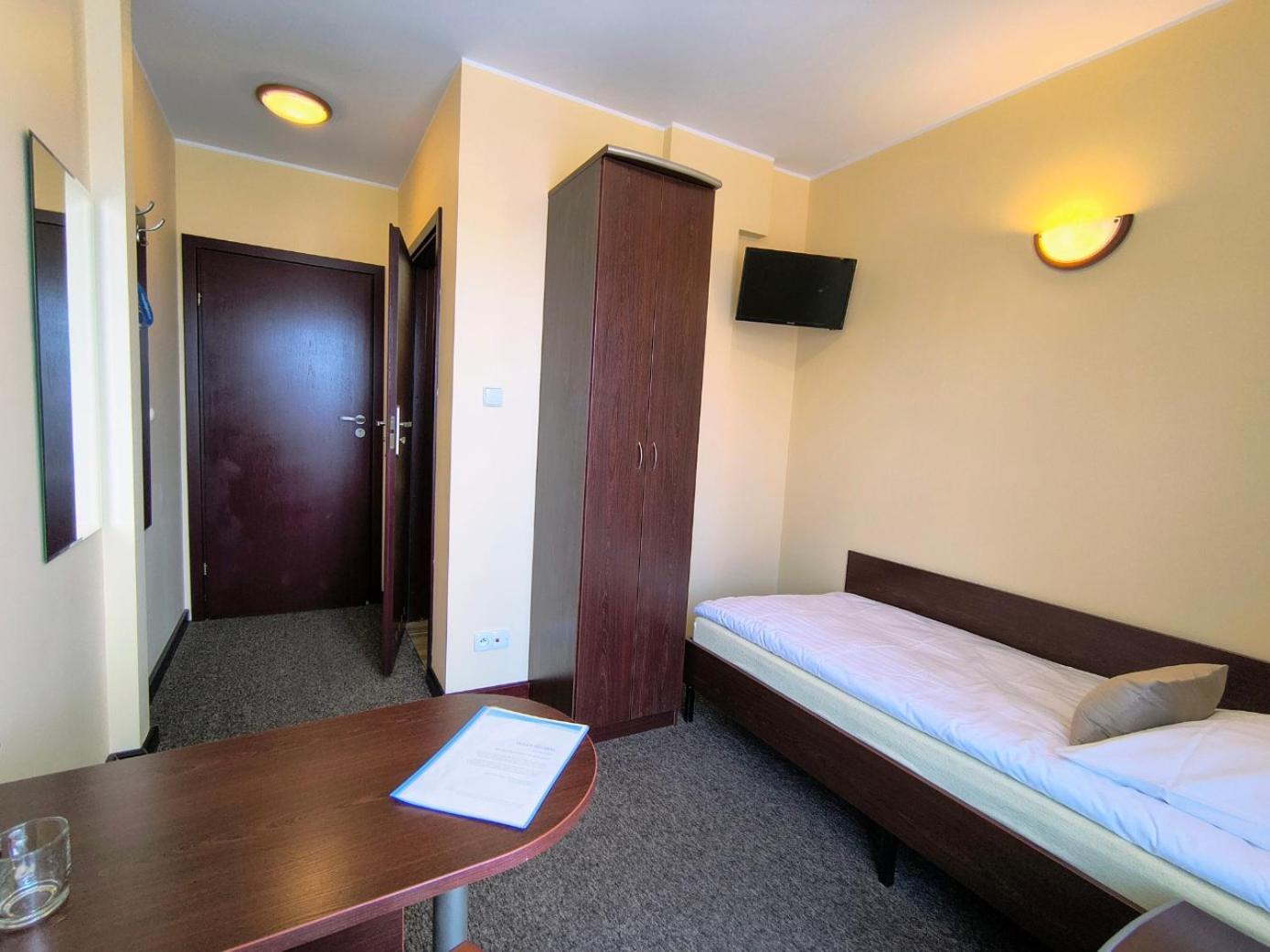 Willa Global Komfortowe Pokoje Nad Morzem Jastrzebia Gora Ruang foto